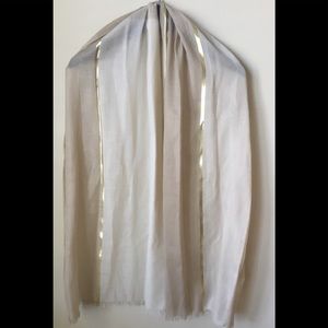 Charming Charlie Off White and Gold Lame Scraf